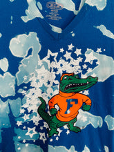 Load image into Gallery viewer, UF Fighting Gator Tee
